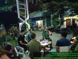 Babinsa Borongloe Pantau Wilayah dan Komsos Dengan Masyrakat