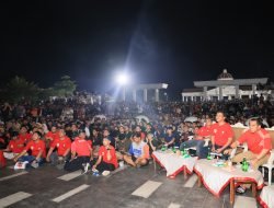 Kapolda Sulsel Bersama Masyarakat Kota  Palopo Nonton Bareng Timnas U23