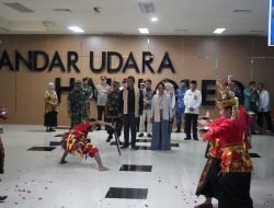 Pangdam XIV/Hsn Menyambut dan Mendampingi Kunjungan Kerja Kasad Di Wilayah Teritorial Korem 143/HO