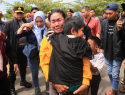 ”Saat Salurkan Bantuan Via Udara Di Luwu, Kapolda Sulsel Berhasil Evakuasi Ibu Hamil 9 Bulan”