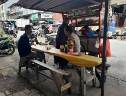 Ciptakan Tahapan Pilkada Serentak 2024 yang Aman dan Sejuk, Bhabinkamtibmas Butung lakukan Sambang Cooling System