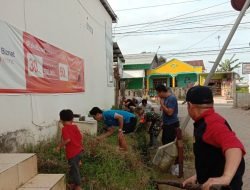 Tingkatkan Tradisi Gotong Royong Babinsa Ajak Warga Bersihkan Saluran Air