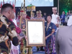 Kapolri Diberi Gelar Adat-Pusaka oleh Dewan Adat dan Kerajaan di Sulawesi Selatan