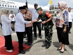 Transit Usai Kunker,Pangdam XIV/Hsn Sambut Kedatangan Wapres RI di Kab. Maros