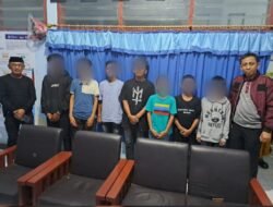 Sat Lantas Polres Sinjai Tindak Tegas Pengendara Bonceng Tujuh Tanpa Helm