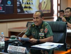 Kasdam XIV/Hsn Mewakili Pangdam Ikuti Rakornis TMMD ke-121 TA. 2024 Melalui Vicon