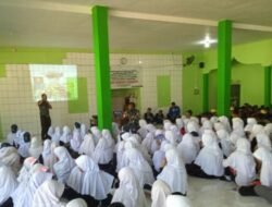 Danramil 06/Bajeng Berikan Wasbang dan Bahaya Narkoba Kepada Pelajar