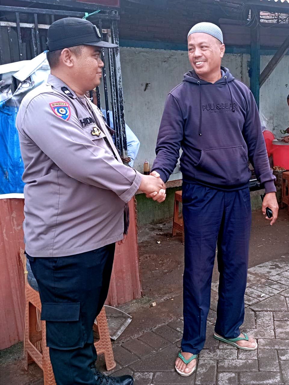 Jaga Kamtibmas Pemilukada 2024 Bhabinkamtibmas Gusung Imbau Antisipasi Berita Hoax