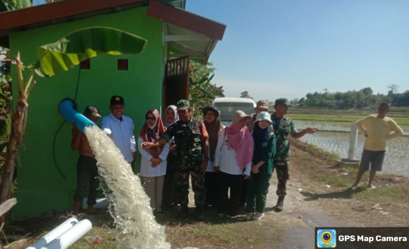 Dukung Program Ketahanan Pangan, Babinsa Koramil 1409-05 Pallangga Dampingi Kegiatan Pompanisasi