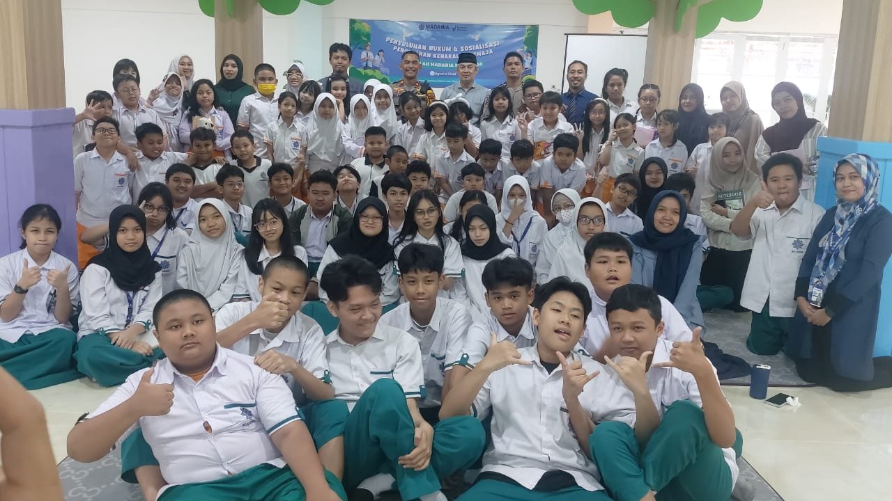 Cegah Kenakalan Remaja, Kapolsek Wajo Kompol Joko Pamungkas Lakukan Penyuluhan Hukum Di Sekolah