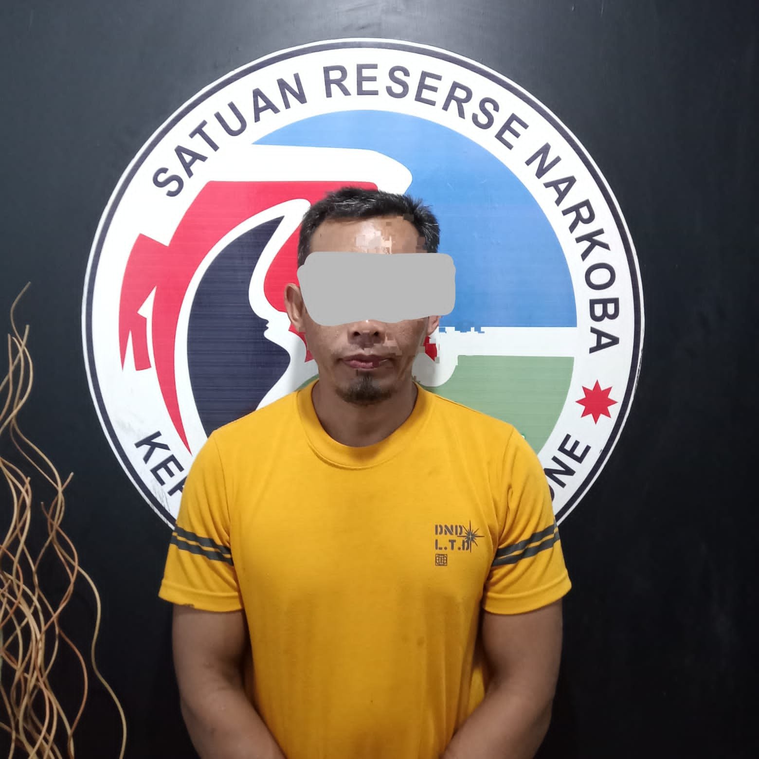 Satres Narkoba Polres Bone Bongkar Sabu yang Disimpan dalam Bungkusan Mie