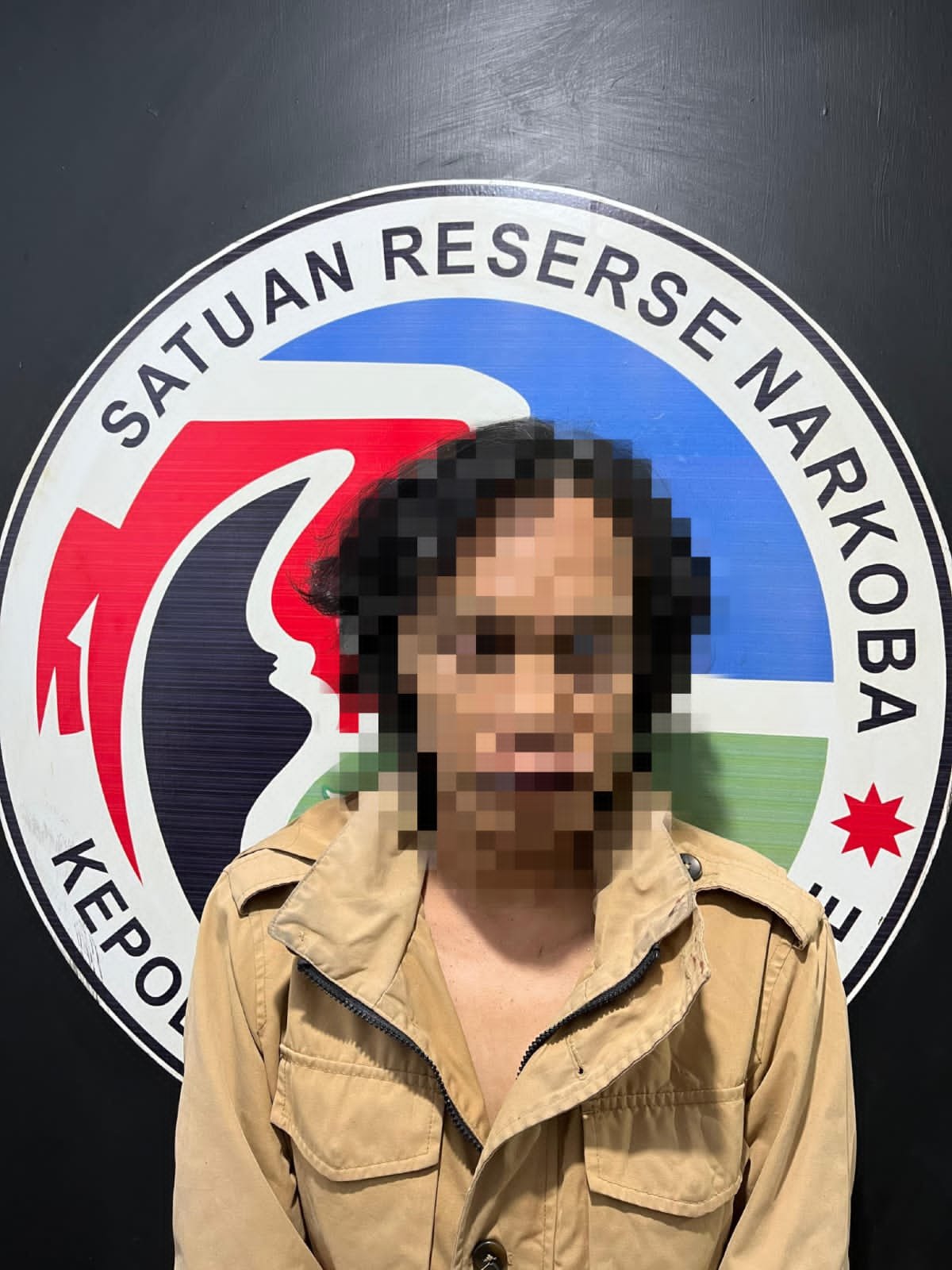 Satres Narkoba Polres Bone Amankan Warga Jalan Veteran, 3 Saset Sabu Ditemukan di Dalam Kamar Mandi