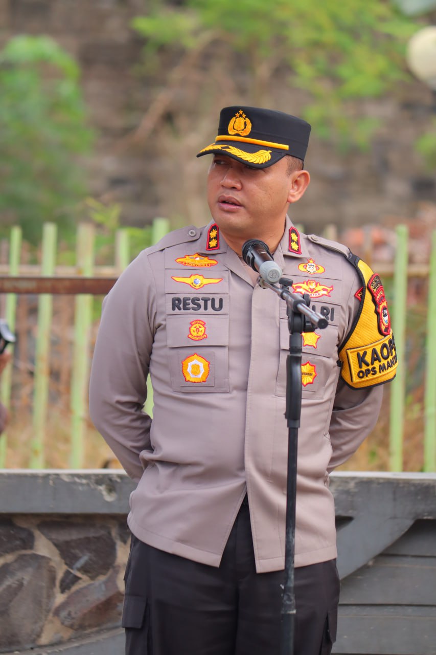 Apel Jam Pimpinan, Kapolres Pelabuhan Makassar Tekankan Netralitas Polri dan SOP Pengamanan Pilkada Serentak