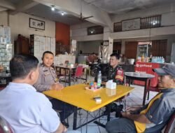 Kompak, Bhabinkamtibmas Polres Pelabuhan Makassar dan Babinsa Gelar Patroli Dialogis, Ajak Warga Sukseskan Pilkada Serentak