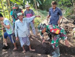 Babinsa Desa Bontosunggu laksanakan Kegiatan Karya Bakti bersama Warga