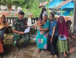 Babinsa Kodim 1409/Gowa Komsos Dengan Warga Desa Binaan Tentang Pentingnya Akta Kelahiran Bagi Warga Negara