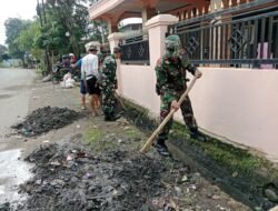 Personil Kodim 1409/Gowa bersama Pemdes Ajak Masyarakat Gotong Royong Bersihkan Saluran Air Di wilayah binaan