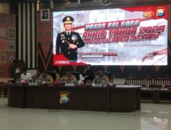 Pimpin Press Release Akhir Tahun 2024,Kapolda Sulsel Ucapkan Terima Kasih Kepada Wartawan