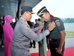 Resmi Menjabat Pangdam XIV/Hsn, Mayjen Windiyatno Tiba di Kota Makassar, Disambut Adat Bugis-Makassar