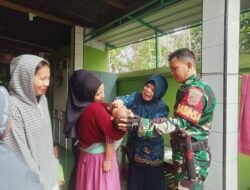 Wujud Kepedulian Babinsa kelurahan Kalaserena Koramil 1409-08/Bontonompo Lakukan Pendampingan Posyandu