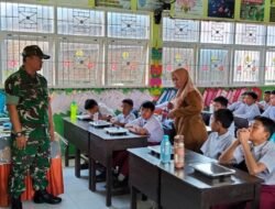 Babinsa Koramil 1409-05/Pallangga Dampingi Distribusi Makan Bergizi Gratis untuk Siswa di SD Inpres Lambengi