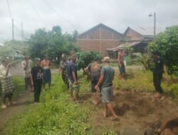 Kompak,Babinsa Desa Barembeng bersama Warga Laksakan Kegiatan Karya Bakti