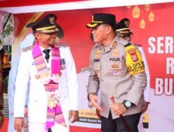 Kapolres Bone bersama Ketua Bhayangkari Hadiri Serah Terima Jabatan Bupati – Wakil Bone