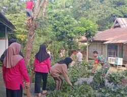 Babinsa Desa Pattallikang laksanakan Kegiatan Karya Bakti berasama Warga
