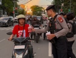 Berbagi Berkah Bulan Ramadhan, Patroli Perintis Presisi Dit Samapta Polda Sulsel Berbagi Takjil Untuk Masyarakat