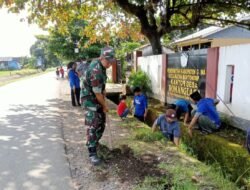 Meskipun Bulan Puasa Babinsa Koramil 08/Bontonompo Bersama Warga Tetap Semangat Laksanakan Karya Bakti