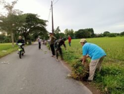 Puasa Tak Jadi Penghalang, Dukung Program “Annangkasi Gowa” Babinsa Koramil 08/Bontonompo Semangat Kerja Bakti Bersama Warga