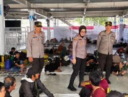 Mudik Aman, Keluarga Nyaman! Polsek Kawasan Soeta Gencarkan Penyuluhan di Pelabuhan