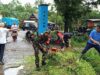 Babinsa Koramil 1409-08/Bontonompo Bersama Warga Masyarakat Melaksanakan Kerja Bakti Pembersihan Lingkungan dan Perbaikan Jalan Berlubang