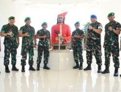 Pamen Pejabat Baru Kodam XIV/Hsn Ziarah Makam di Kompleks Makam Sultan Hasanuddin (Pahlawan Nasional)