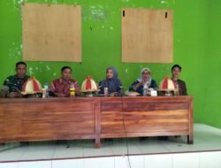 Musyawarah Desa di Gedung Balai Pelatihan Masyarakat Desa Borong Pa’la’la