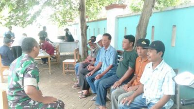 Jalin Kedekatan Dengan Warga, Babinsa Gelar Komsos