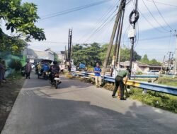 Dengan Penuh Semangat,Babinsa bersama Warga lakukan Kerja Bakti