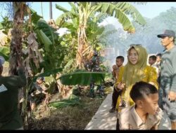 Babinsa bersama Warga laksanakan Kegiatan Karya Bakti