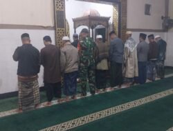 Babinsa Kodim 1409/Gowa Aktif Gelar Safari Subuh Berjamaah Keliling