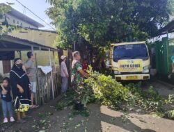 Jaga Kebersihan,Babinsa Bersama Pemerintah dan Warga Kompak laksanakan Kerja Bakti