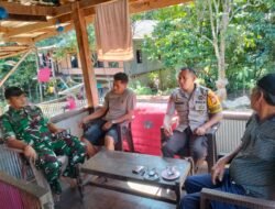 Sinergi Babinsa Koramil 07 Tompobulu dan Bhabinkamtibmas Bangun Kedekatan Lewat Komsos Dengan Masyarakat