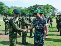 Pangdam XIV/Hsn Pimpin Upacara Penyambutan Satgas Rajawali – I Yonif 700/WYC