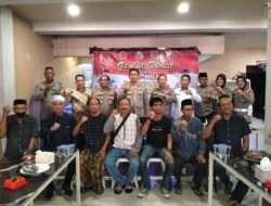 Ngopi Sambil Dengar Curhat Warga, Polda Sulsel & Polres Pelabuhan Gelar Jumat Curhat di Warkop