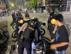 Jaga Malam Kota Tetap Aman, Satsamapta Polres Pelabuhan Makassar Gencarkan Patroli KYRD