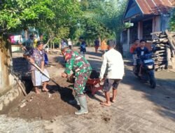 Warga Dusun Bontobaddo Gelar Karya Bhakti Bersihkan Drainase Bersama Babinsa dan Pemerintah Desa