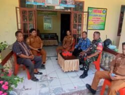 Jaga Keamanan dan Kesehatan, Babinsa Tanrara Komsos Ajak Warga Aktifkan Ronda di Tengah Perubahan Cuaca Ekstrem