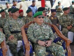 Kasdam XIV/Hsn Hadiri Penutupan Wing Day Latihan Para Dasar Divif 3 Kostrad