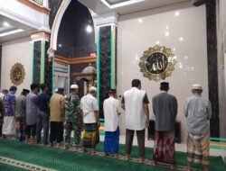 Kegiatan Safari Sholat Subuh oleh Babinsa Ramil 1409-01/Somba Opu Pererat Silaturahmi dengan Warga