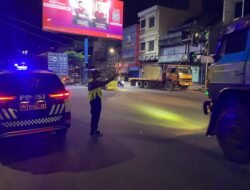 KYRD Patroli Blue Light, Satlantas Polres Pelabuhan Makassar Sasar Titik Rawan Laka