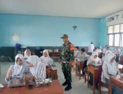 Dukung Gizi Pelajar, Babinsa Cikoro Kawal Distribusi Makanan Bergizi Gratis untuk 326 Siswa SMA 7 Gowa